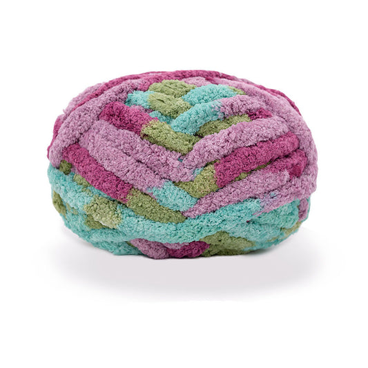 Yarn: Hand-knitted With Thick Yarns
