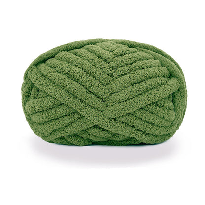 Yarn: Hand-knitted With Thick Yarns