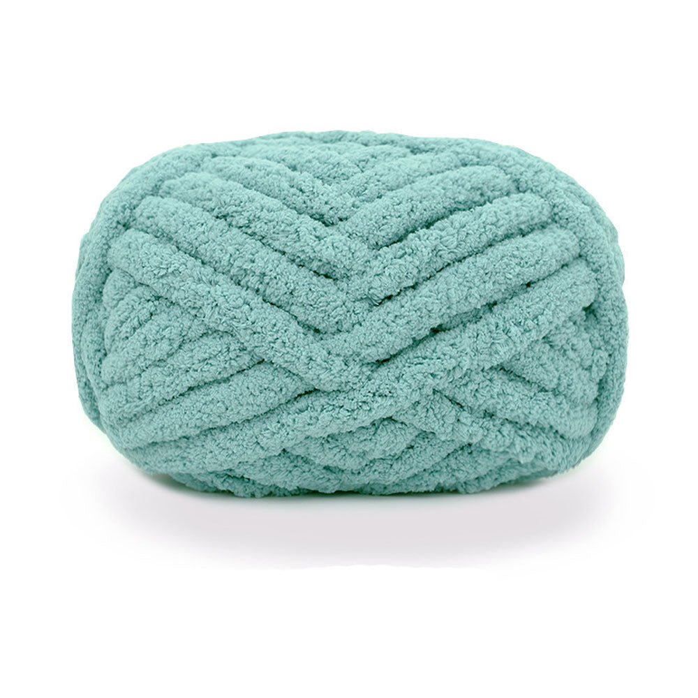 Yarn: Hand-knitted With Thick Yarns